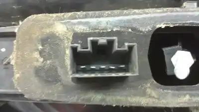 Автозапчасти б/у правый задний фонарь за ford fusion (cbk) ambiente ссылки oem iam   