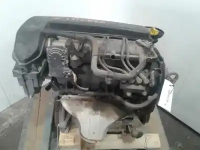 Автозапчастина б/у двигун комплект для renault clio ii fase ii (b/cb0) 1.2 посилання на oem iam d4f722  