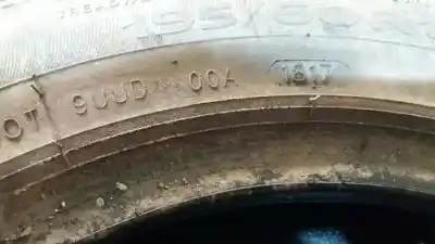 Pièce détachée automobile d'occasion pneu pour alfa romeo 147 (190) 1.9 jtd distinctive références oem iam 195/60 r15 88v  