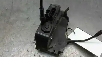 Peça sobressalente para automóvel em segunda mão fechadura da porta dianteira esquerda por renault scenic ii authentique referências oem iam 8200119122  