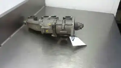 Pièce détachée automobile d'occasion collecteur d'admission pour volkswagen caddy ka/kb (2k) 1.9 tdi (bsu) références oem iam 03g129713k  03g129637a