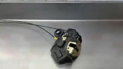 Pezzo di ricambio per auto di seconda mano serratura porta posteriore sinistra per toyota corolla (e12) 1.6 16v riferimenti oem iam 6906012350  