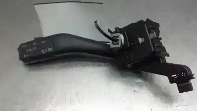Peça sobressalente para automóvel em segunda mão Comutador De Piscas  por SEAT LEON (1P1) 2.0 TDI Referências OEM IAM 1K0953513C  