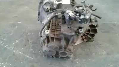 Автозапчастина б/у коробка передач для ford tourneo connect (tc7) kombi corta посилання на oem iam 2t1r7002bj  