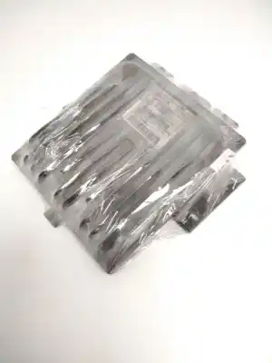 Second-hand car spare part ecu engine control for renault clio ii fase ii (b/cb0) authentique oem iam references 8200331477 r0410c081a 8200284277