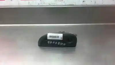 Автозапчастина б/у ліва передня зовнішня ручка для RENAULT KANGOO (F/KC0) 1.2 Посилання на OEM IAM   