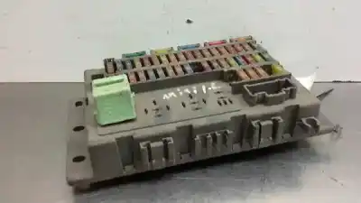 Peça sobressalente para automóvel em segunda mão caixa de fusíveis e relés por bmw mini (r50,r53) 1.6 16v cat referências oem iam 