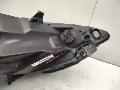 Second-hand car spare part left headlight for peugeot 1007 sport oem iam references 89008982  