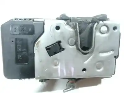 Peça sobressalente para automóvel em segunda mão fechadura da porta dianteira esquerda por opel combo cargo referências oem iam 