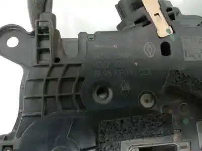 Peça sobressalente para automóvel em segunda mão fechadura da porta dianteira direita por renault clio iv dynamique referências oem iam   