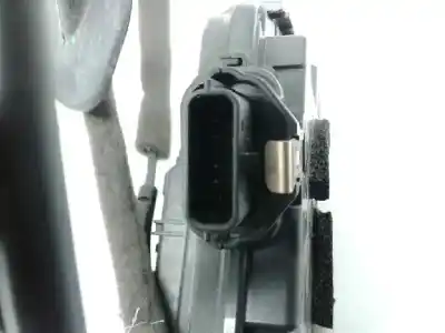 Peça sobressalente para automóvel em segunda mão fechadura da porta dianteira direita por renault clio iv dynamique referências oem iam   