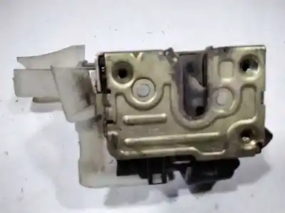 Peça sobressalente para automóvel em segunda mão fechadura da porta dianteira esquerda por renault clio ii fase i (b/cbo) 1.9 d alize referências oem iam 7701045304 Peça sobressalente para automóvel em segunda mão fechadura da porta dianteira esquerda por renault clio ii fase i (b/cbo) 1.9 d alize referências oem iam 7701045304