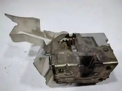 Peça sobressalente para automóvel em segunda mão fechadura da porta dianteira esquerda por renault clio ii fase i (b/cbo) 1.9 d alize referências oem iam 7701045304  