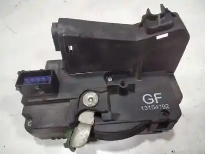 Peça sobressalente para automóvel em segunda mão fechadura da porta dianteira direita por opel meriva 1.6 16v referências oem iam 13154792  