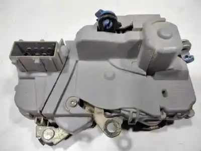 Second-hand car spare part front right door lock for citroen berlingo 1.9 d multispace oem iam references 9136p7  