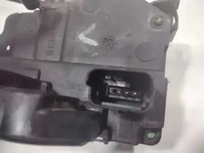Second-hand car spare part left front door lock for renault modus confort dynamique oem iam references   