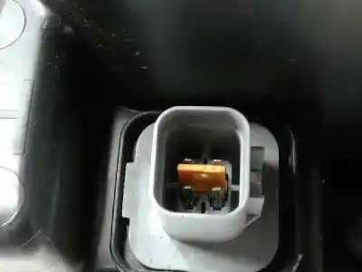 Second-hand car spare part right headlight for hyundai terracan (hp) 2.9 crdi 4wd oem iam references 92104h1020  