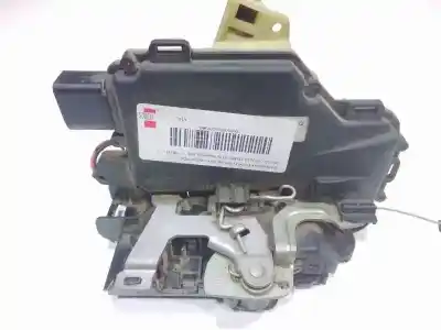 Second-hand car spare part left front door lock for skoda octavia combi (1u5) selection 4x4 oem iam references 