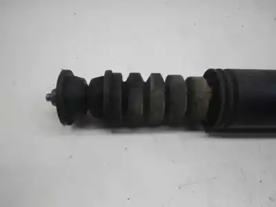 Автозапчастина б/у правий задній амортизатор для renault captur dynamique посилання на oem iam   