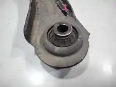 Second-hand car spare part front left lower suspension arm for renault clio iv authentique oem iam references   