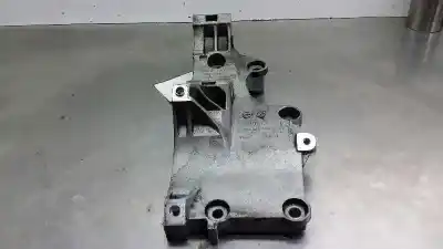 Pièce détachée automobile d'occasion support d'alternateur pour volkswagen golf v berlina (1k1) trendline références oem iam 03g903143a  