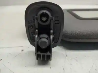 Pièce détachée automobile d'occasion pare-soleil droit pour renault clio ii fase i (b/cbo) 1.6 initiale (b/cbod) 90 cv / 66 kw références oem iam 7700410986   Pièce détachée automobile d'occasion pare-soleil droit pour renault clio ii fase i (b/cbo) 1.6 initiale (b/cbod) 90 cv / 66 kw références oem iam 7700410986