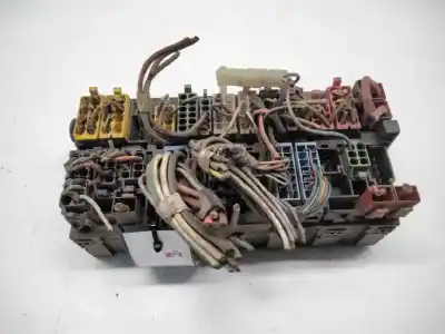 Pièce détachée automobile d'occasion BOÎTES À FUSIBLES pour VOLKSWAGEN PASSAT (321/23/27/31)  Références OEM IAM  28608 