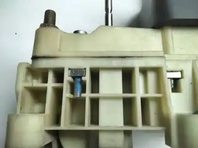 Second-hand car spare part handbrake lever for scania serie p/g/r (l-clase) 12.7 diesel oem iam references 77331882116  