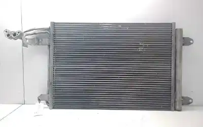 Recambio de automóvil de segunda mano de condensador / radiador aire acondicionado para volkswagen golf v berlina (1k1) 1.4 16v tsi referencias oem iam 1k0820411n