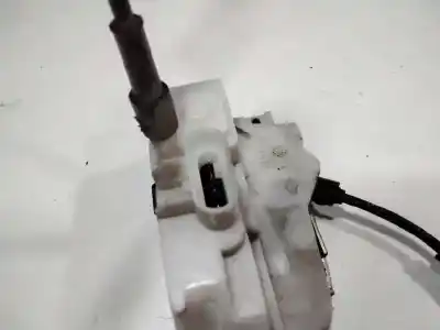 Second-hand car spare part front right door lock for citroen c2 vtr oem iam references 52187780  