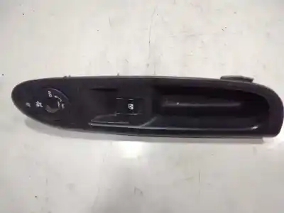 Автозапчастина б/у передній правий віконний вимикач для renault clio ii fase ii (b/cb0) authentique посилання на oem iam 8200060046