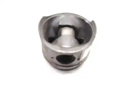 Pièce détachée automobile d'occasion PISTON pour MERCEDES-BENZ CLASE C (W203) BERLINA  Références OEM IAM  118140 