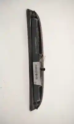 Second-hand car spare part central brake light for renault clio ii fase i (b/cbo) 1.2 oem iam references 7700410753  