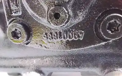 Pièce détachée automobile d'occasion boitier de direction pour nissan atleon 110.56 références oem iam 49001885  