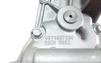 Pièce détachée automobile d'occasion pompe à huile pour peugeot 406 coupe (s1/s2) 2.2 hdi fap cat références oem iam 9805211380  9674087280