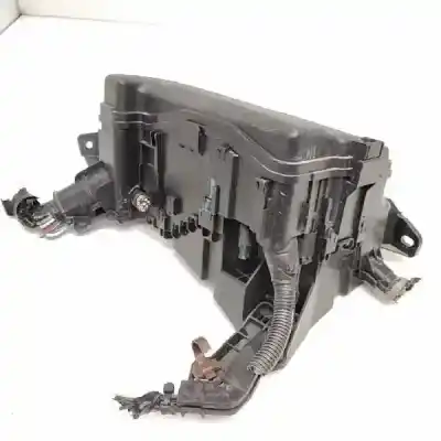 Peça sobressalente para automóvel em segunda mão caixa de fusíveis e relés por toyota auris hybrid active referências oem iam 8274102080