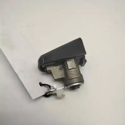 Second-hand car spare part left front door lock for chevrolet captiva 2.0 vcdi lt oem iam references   