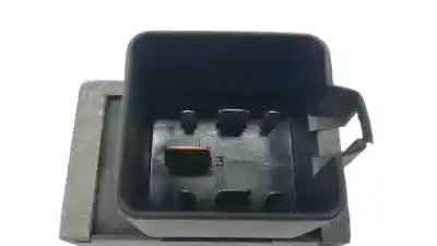 Second-hand car spare part relay for renault trafic combi (ab 4.01) 6 - plazas (l2h1) acristalado parcial 2.9t combi largo oem iam references   