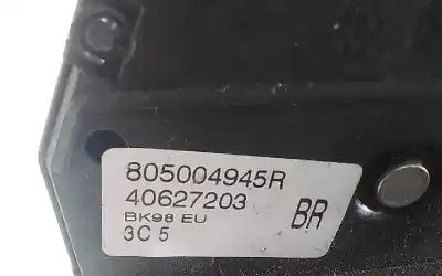 Second-hand car spare part front right door lock for renault clio iii authentique oem iam references 805004945r  