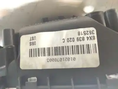 Peça sobressalente para automóvel em segunda mão puxador interior traseiro direito por audi a1 (8xk) 1.0 tfsi referências oem iam 8x4839020c  