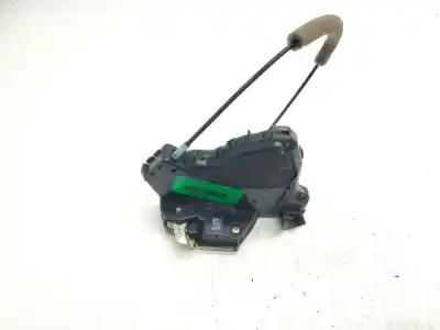 Second-hand car spare part left front door lock for toyota corolla (e12) 2.0 d-4d luna berlina oem iam references   