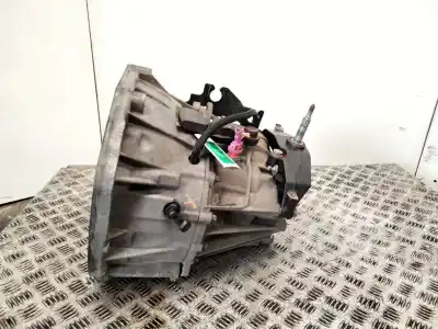 Pièce détachée automobile d'occasion boîte de vitesses pour renault trafic t 1000 références oem iam pf6024  