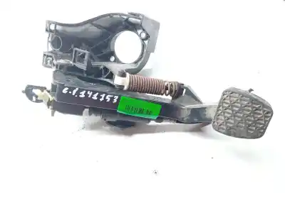 Pièce détachée automobile d'occasion pédale d'embrayage pour mercedes-benz clase c (w204) berlina c 220 cdi (204.008) références oem iam a2042909101  