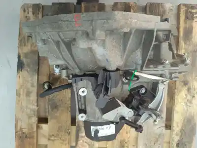 Автозапчастина б/у коробка передач для renault twingo iii limited посилання на oem iam je3003  