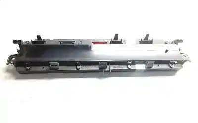 Pièce détachée automobile d'occasion COMPTEUR DE VITESSE TABLEAU DE BORD pour RENAULT SCENIC II  Références OEM IAM P8200451505A  