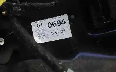 Second-hand car spare part driver left window regulator for volkswagen passat variant (3c5) advance plus bluemotion oem iam references 980851135   Second-hand car spare part driver left window regulator for volkswagen passat variant (3c5) advance plus bluemotion oem iam references 980851135