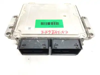 Автозапчастина б/у ебу контролер двигуна для ford transit courier * посилання на oem iam mt7112a650aj ha6a12b684aca  0281039509