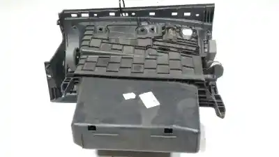 Pièce détachée automobile d'occasion boite à gants pour renault megane iii berlina 5 p authentique références oem iam 681080009r