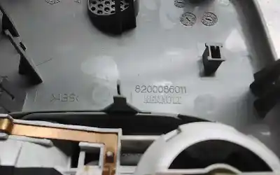 Автозапчастина б/у внутрішне світло для renault clio ii fase ii (b/cb0) authentique посилання на oem iam 8200086011  