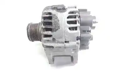 Second-hand car spare part alternator for renault clio iii authentique oem iam references 231007865ra  